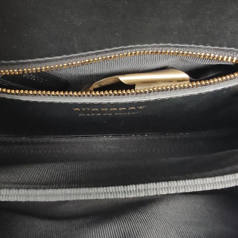 Burberry 巴寶莉格子帆布金扣經典格紋郵差包-5