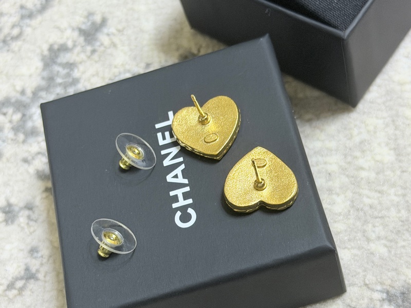 全網最低價✨CHANEL 24P爆款 絕版 牛仔愛心耳環 小號 耳針款-5
