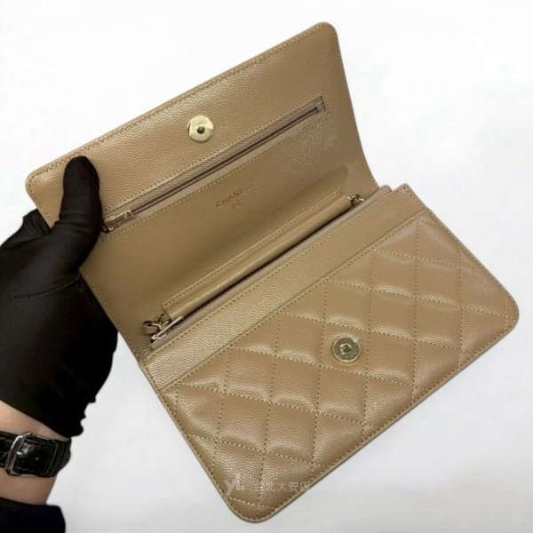 A13153-Chanel 奶茶色荔枝菱格牛皮淡金釦WOC/AP0250-5