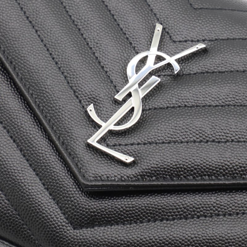 【YSL】SAINT LAURENT Cassandre Chain Wallet WOC 魚子醬牛皮 鍊條包 手拿包 肩背包 黑色 銀色 377828-2