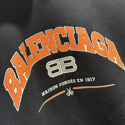 💎Han's house精品服飾💎Balenciaga 巴黎世家 LOGO 帽T 寬版 男女共穿 現貨 M 原價32800-2