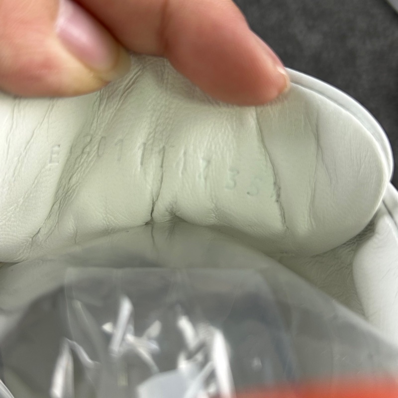 未使用 Hermes愛馬仕徽標板鞋 尺碼：35.5  原盒配件-6