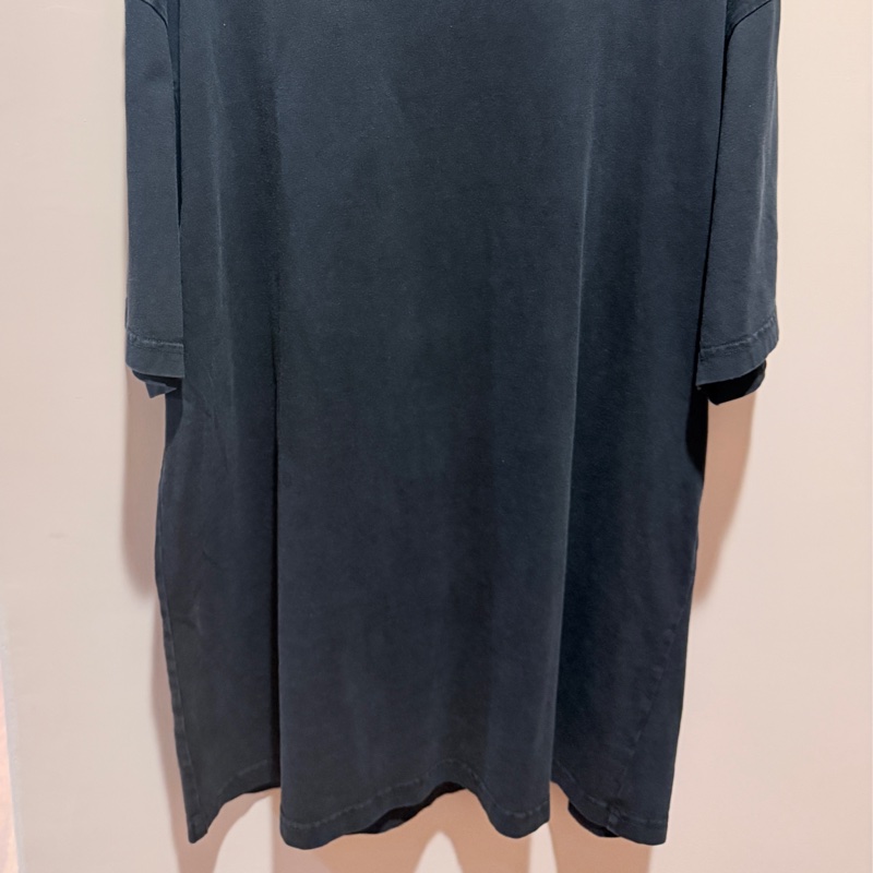 95新✨Balenciaga巴黎世家 個性寬鬆落肩款版型背面仿舊水鑽字母短袖T（炭黑色）XS男女皆🉑-1