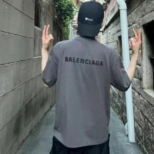💎Han's house精品服飾💎Balenciaga 巴黎世家 刺繡 LOGO 短 T 男女共穿 寬版 深灰 男女共穿 現貨 XS /現貨 原價22200-0