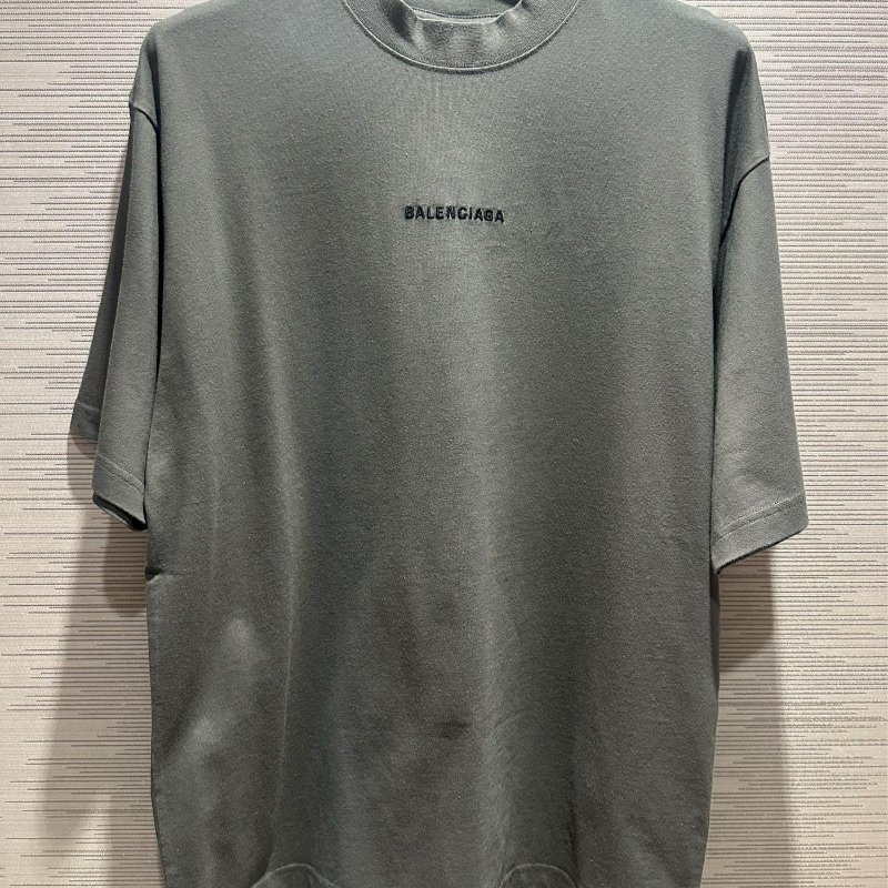 💎Han's house精品服飾💎Balenciaga 巴黎世家 刺繡 LOGO 短 T 男女共穿 寬版 深灰 男女共穿 現貨 XS /現貨 原價22200-2