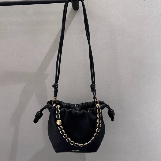 99新大全配!專櫃💯正品Loewe Mini Flamenco purse 黑色 專櫃價101000-0