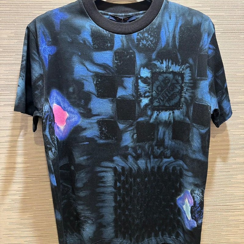 💎Han's house精品服飾💎 LV LOUIS VUITTON 短T S號-0
