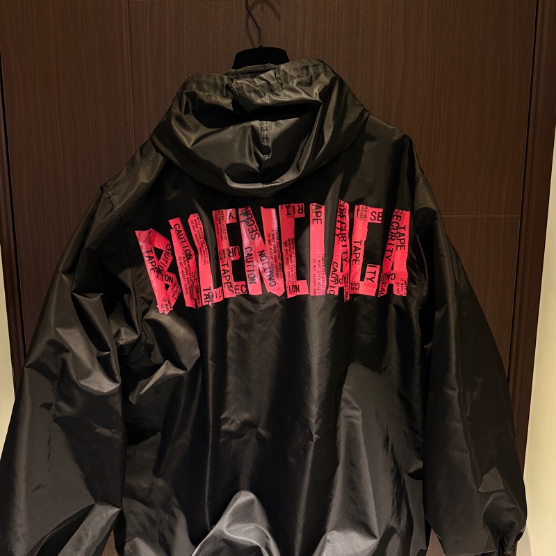 全新2025春夏限量當季款 Balenciaga 風衣外套-1