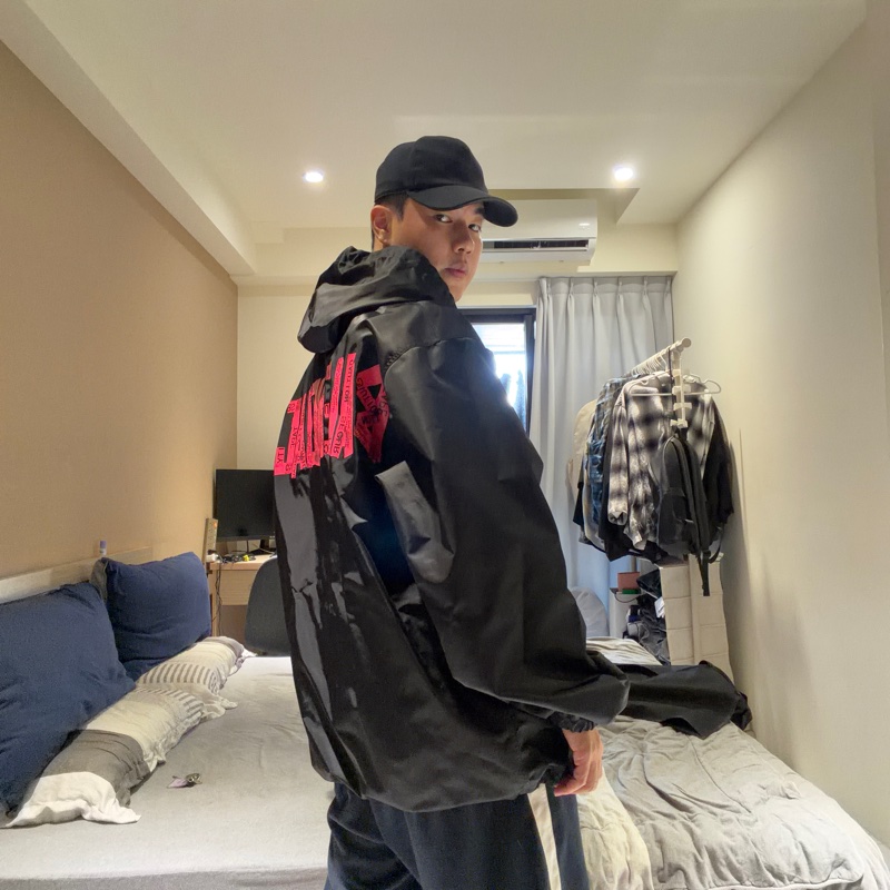 全新2025春夏限量當季款 Balenciaga 風衣外套-3