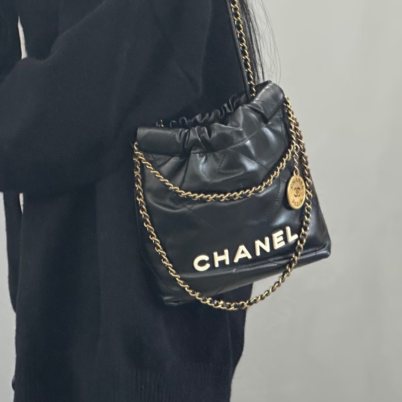 CHANEL香奈兒黑金白字母22bag mini熊貓配色芯片款-16