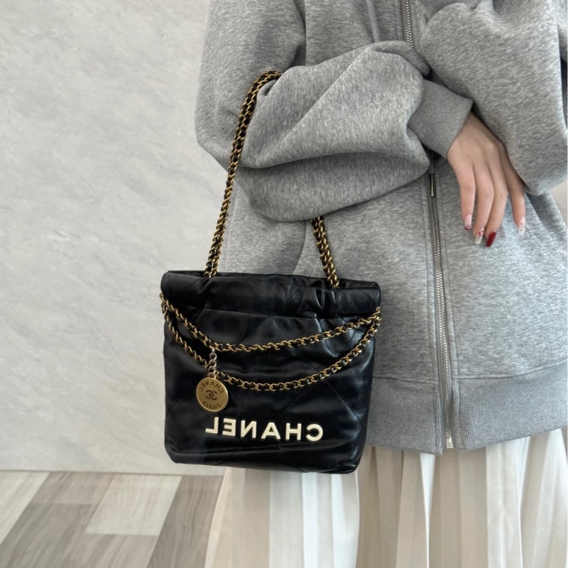 CHANEL香奈兒黑金白字母22bag mini熊貓配色芯片款-5