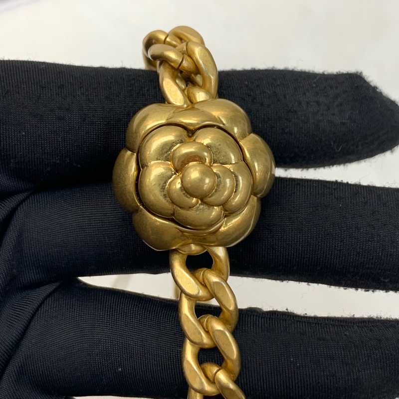 Chanel山茶花化妝包 新款有化妝鏡連膜-9