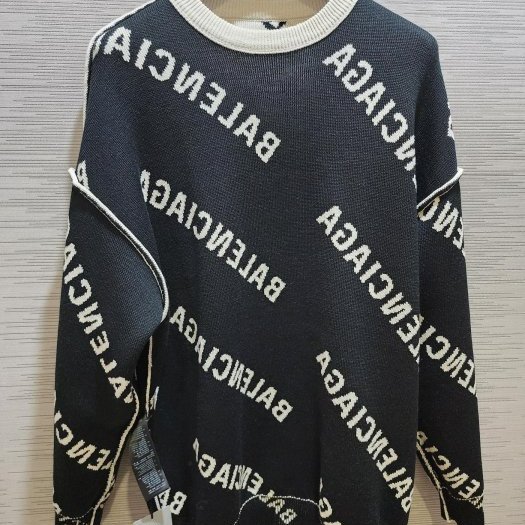 💎Han's house精品服飾💎 Balenciaga 巴黎世家 立體字 針織 毛衣 可手水洗 義大利製 寬版 拆內標可雙面穿 現貨 Ｓ 原價39000-2
