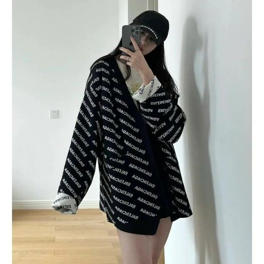 💎Han's house精品服飾💎Balenciaga 巴黎世家 毛衣 外套 義大利製 現貨 S /L 原價47200-5