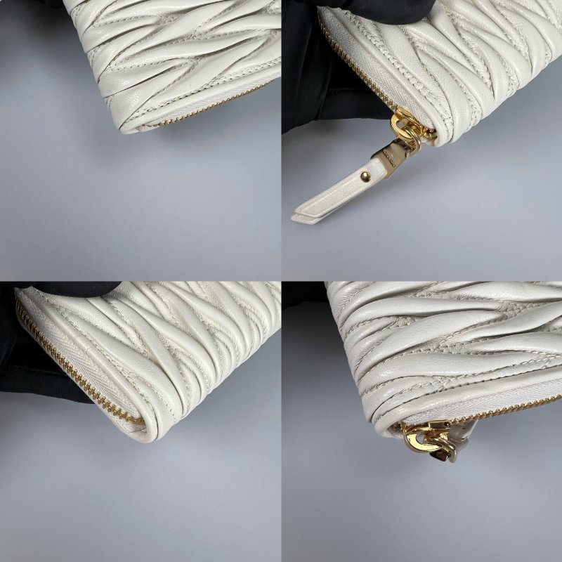 MIUMIU 5MM268 白色褶皺錢包-9