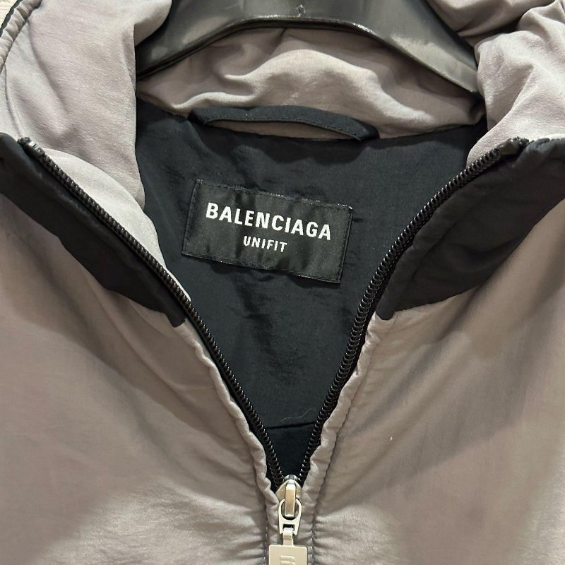 💎Han's house精品服飾💎 Balenciaga 巴黎世家 刺繡 外套 現貨 S 原價63500-5