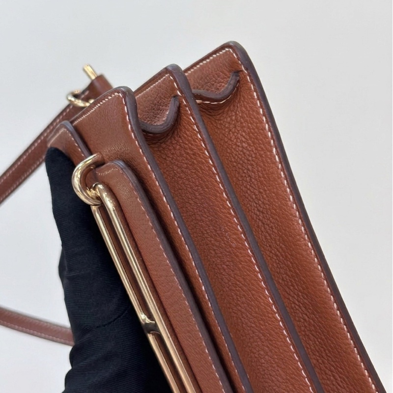 Hermes Roulis豬鼻子19  金棕色金扣  尺寸：18*6*15  Y刻-5
