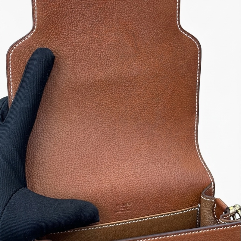 Hermes Roulis豬鼻子19  金棕色金扣  尺寸：18*6*15  Y刻-6