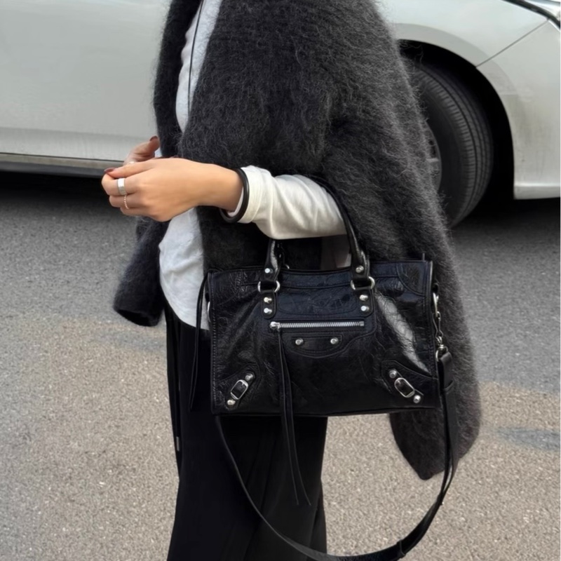 🆕25年 全新 ✨Balenciaga巴黎世家LE CITY黑色細紋羊皮革小號新款機車包手提包肩背包 銀扣 💛正品保障-8