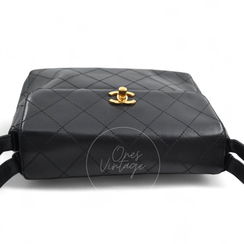中古 香奈兒 Chanel 復古黑色小羊皮Black Lambskin  CC Turn Lock 旋扣肩背包-7