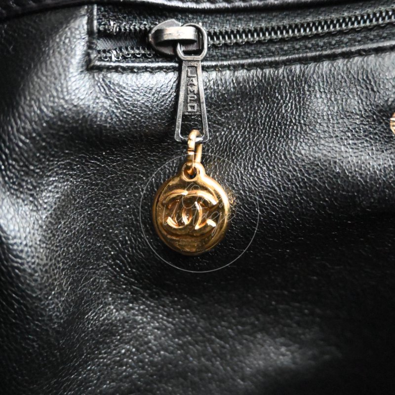 中古 香奈兒 Chanel 復古黑色小羊皮Black Lambskin  CC Turn Lock 旋扣肩背包-30