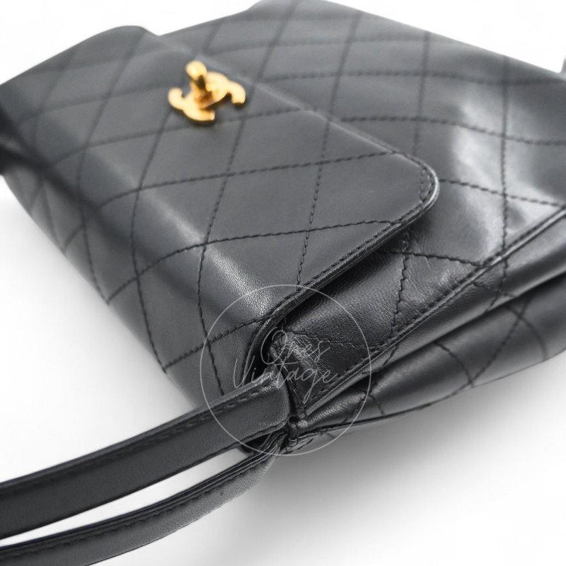 中古 香奈兒 Chanel 復古黑色小羊皮Black Lambskin  CC Turn Lock 旋扣肩背包-37