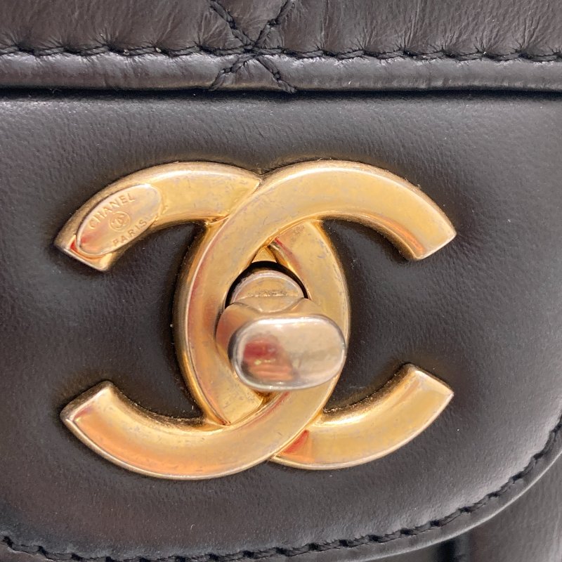 CHANEL 香奈兒 23S 後背包 復古羊皮 黑色 金釦-8