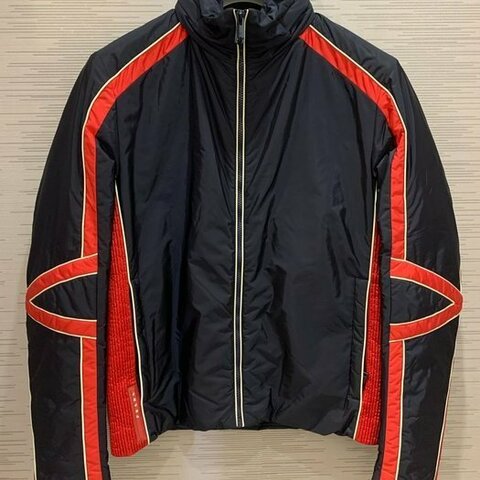 💎Han's house精品服飾💎 PRADA LOGO 尼龍 防水 立領藏連帽 外套 現貨 48原價 39000
