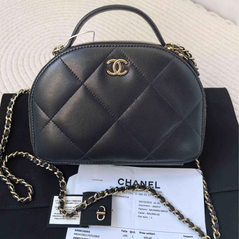Chanel香奈兒25C黑金荔枝皮保齡球包 底長:18cm 附件:票 塵袋-0