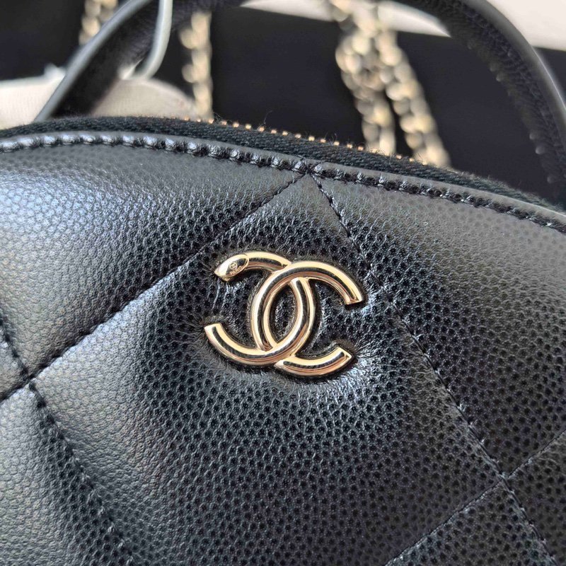 Chanel香奈兒25C黑金荔枝皮保齡球包 底長:18cm 附件:票 塵袋-2