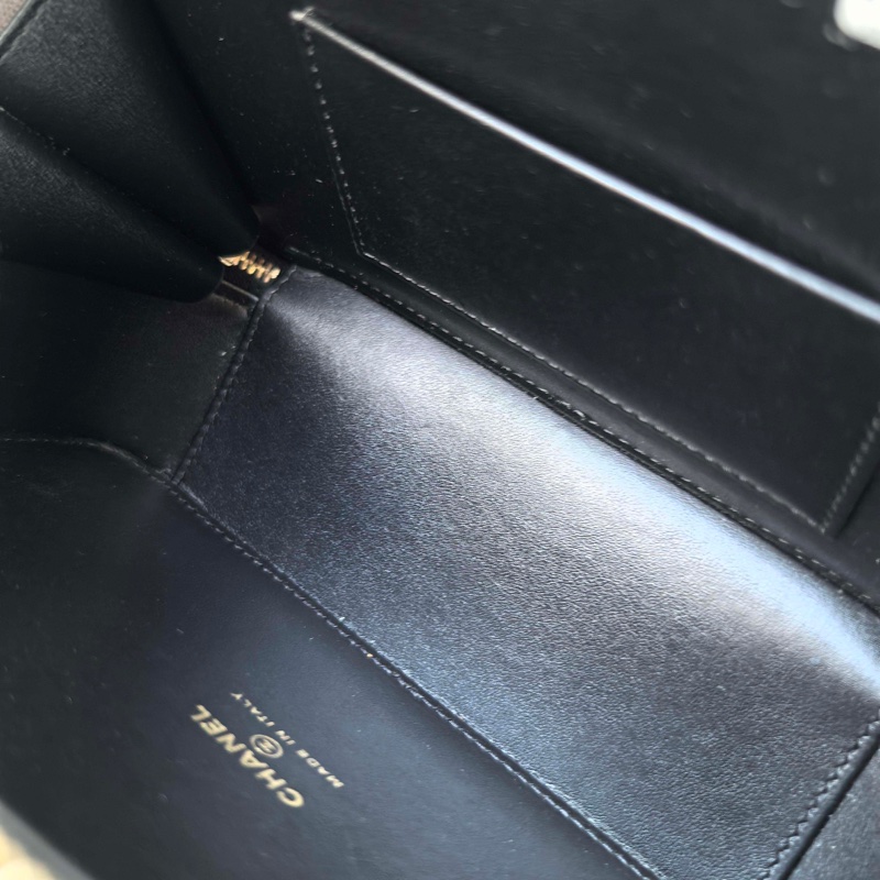 Chanel香奈兒25C黑金荔枝皮保齡球包 底長:18cm 附件:票 塵袋-15