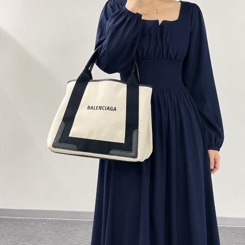 Balenciaga 黑白拼小牛皮托特包-1