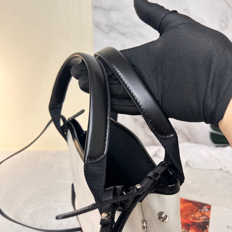 Balenciaga 黑白拼小牛皮托特包-2