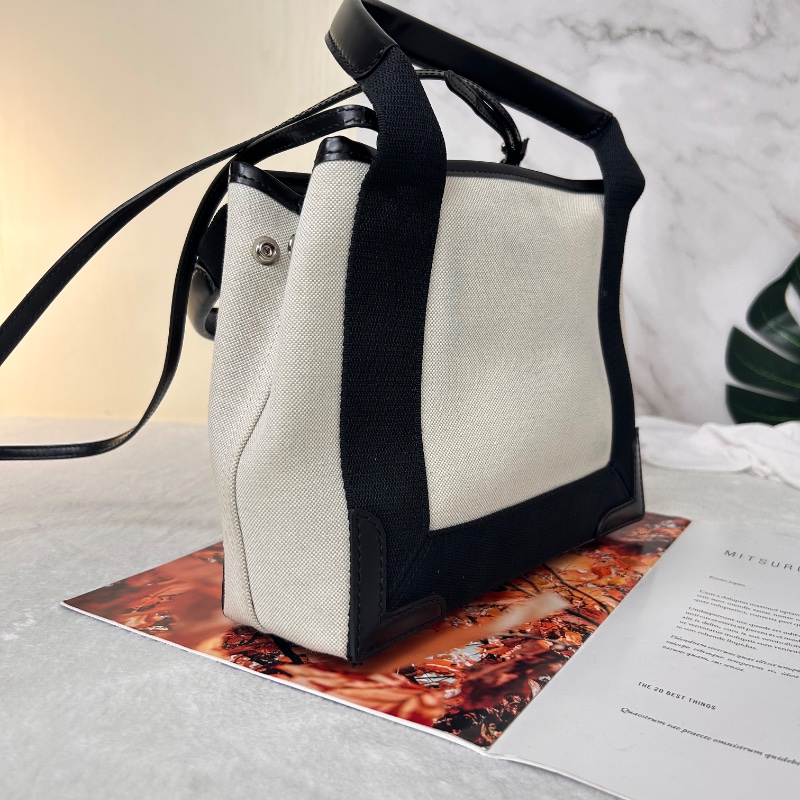 Balenciaga 黑白拼小牛皮托特包-9