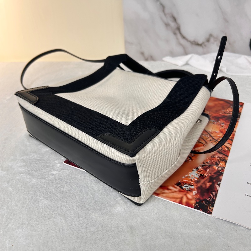 Balenciaga 黑白拼小牛皮托特包-15
