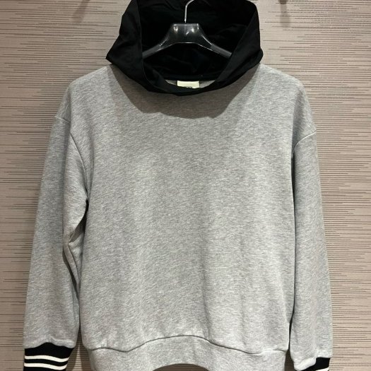 💎Han's house精品服飾💎  FENDI 芬迪 立體刺繡 LOGO 連帽 衛衣 帽T 義大利製 現貨 青年款-1