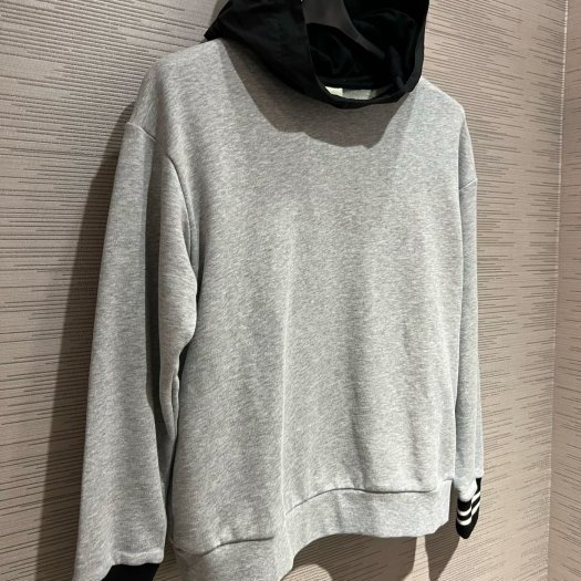 💎Han's house精品服飾💎  FENDI 芬迪 立體刺繡 LOGO 連帽 衛衣 帽T 義大利製 現貨 青年款-2