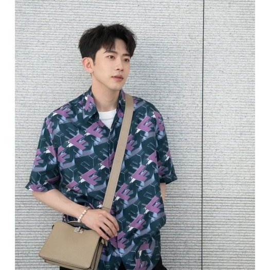 💎Han's house精品服飾💎 FENDI 芬迪 FF 真絲 短 襯衫 義大利製 寬版 現貨 39 原價53200-5