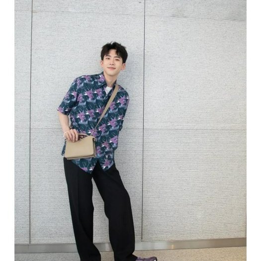 💎Han's house精品服飾💎 FENDI 芬迪 FF 真絲 短 襯衫 義大利製 寬版 現貨 39 原價53200-6