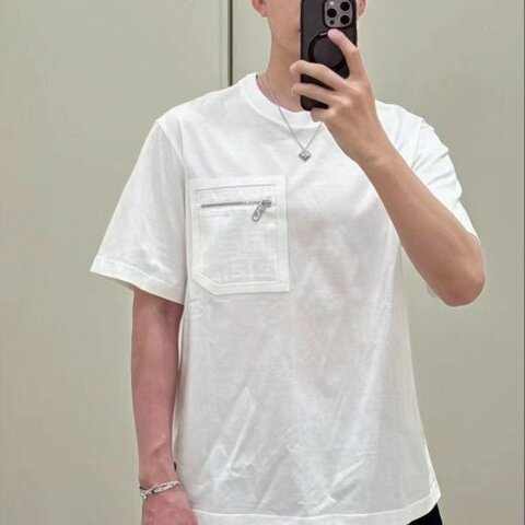 💎Han's house精品服飾💎 FENDI 芬迪 FF 短 T 義大利製 現貨 原價30400