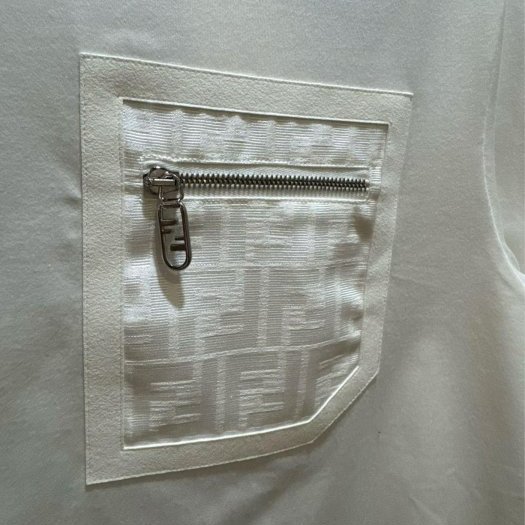 💎Han's house精品服飾💎 FENDI 芬迪 FF 短 T 義大利製 現貨 原價30400-2