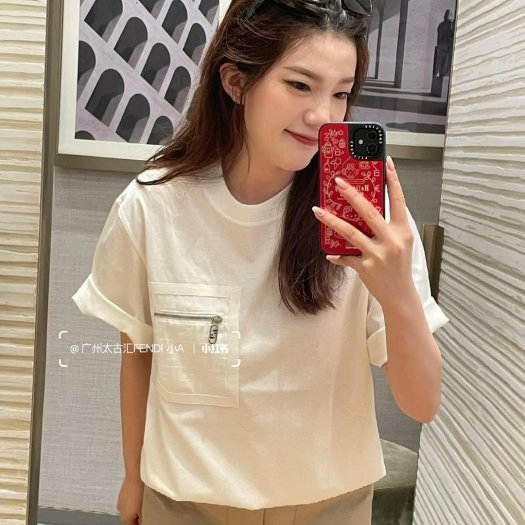 💎Han's house精品服飾💎 FENDI 芬迪 FF 短 T 義大利製 現貨 原價30400-5