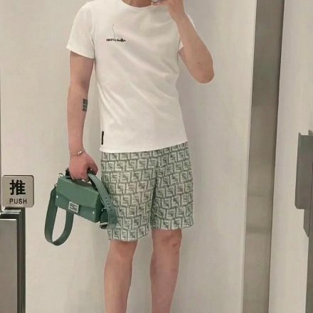 💎Han's house精品服飾💎 FENDI 芬迪 滿版 FF 短 褲 義大利製 現貨50 原價27400-7