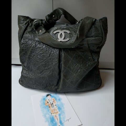 Chanel 墨綠皺皺皮革大直式托特包