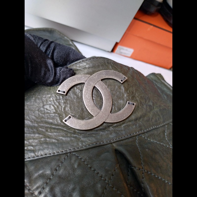 Chanel 墨綠皺皺皮革大直式托特包-4