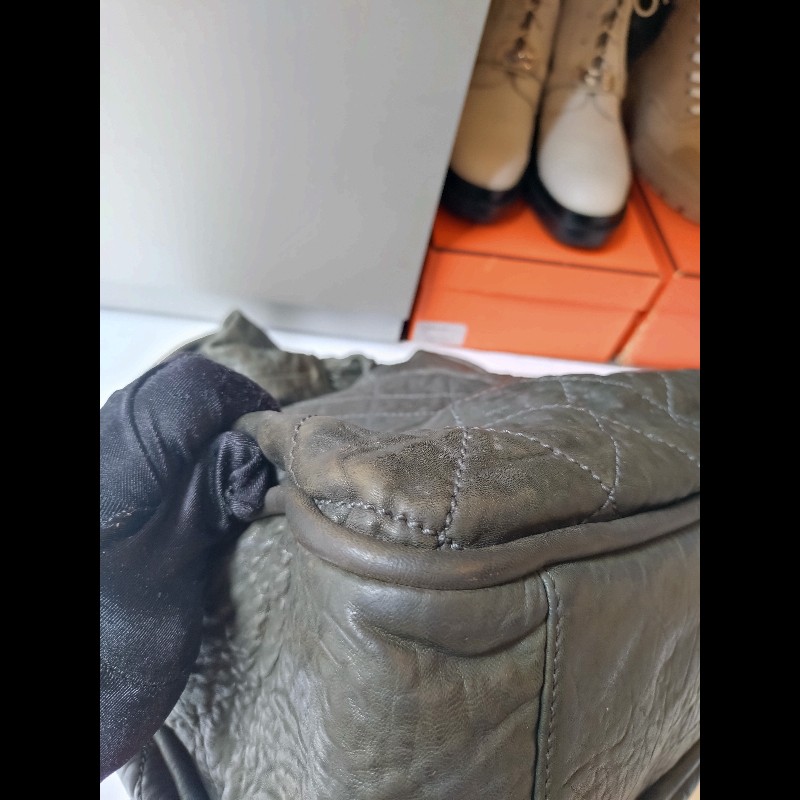 Chanel 墨綠皺皺皮革大直式托特包-13