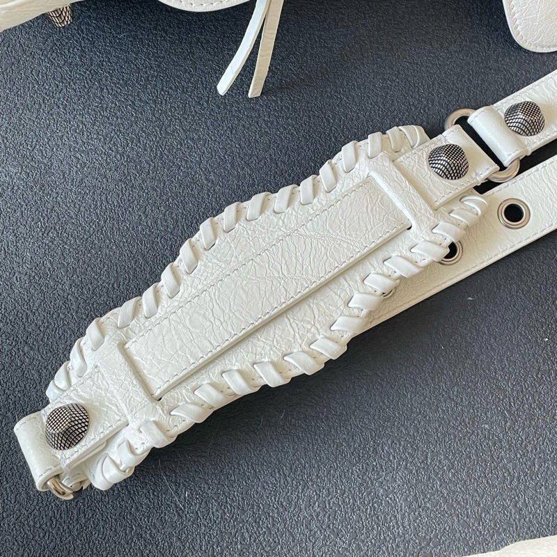 閒置全新🆕 巴黎世家NeoCagole機車包手提包斜背包 白色S號 底長33cm ❤️正品-7