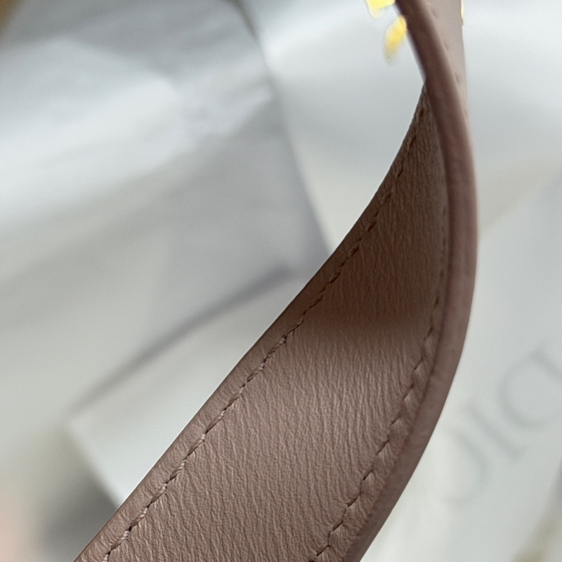 Dior Toujours 小型直式托特包 Macrocannage 大籐格紋小牛皮-21