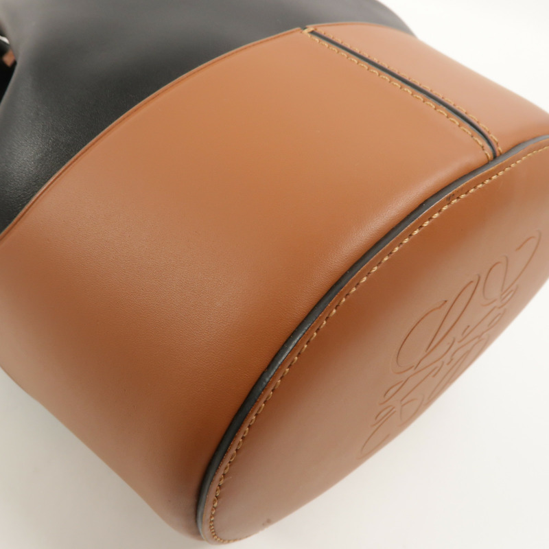 LOEWE 牛皮皮革Balloon Small肩背袋-10