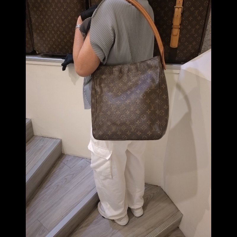 LV 單把老花肩側hobo包 looping 28-3